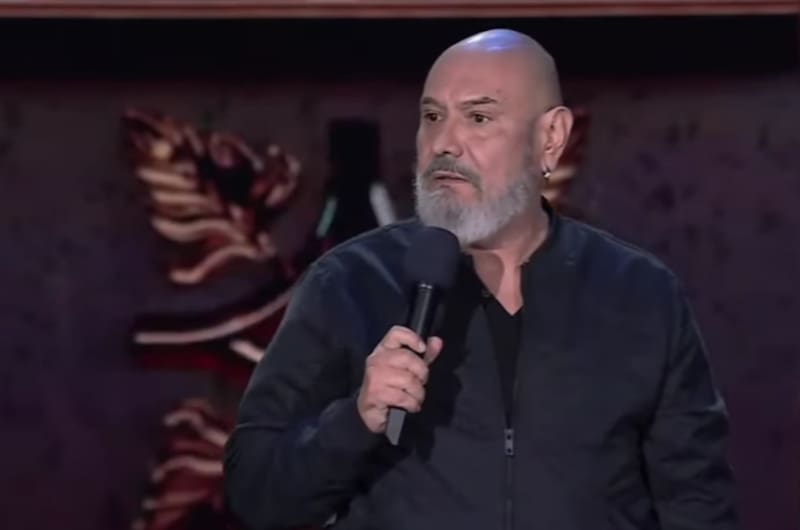 El humorista lanzó un chiste relacionado con las elecciones Presidenciales y no le funcionó.