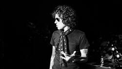 “Ha sido un gran viaje”: Enrique Bunbury se despide de los escenarios