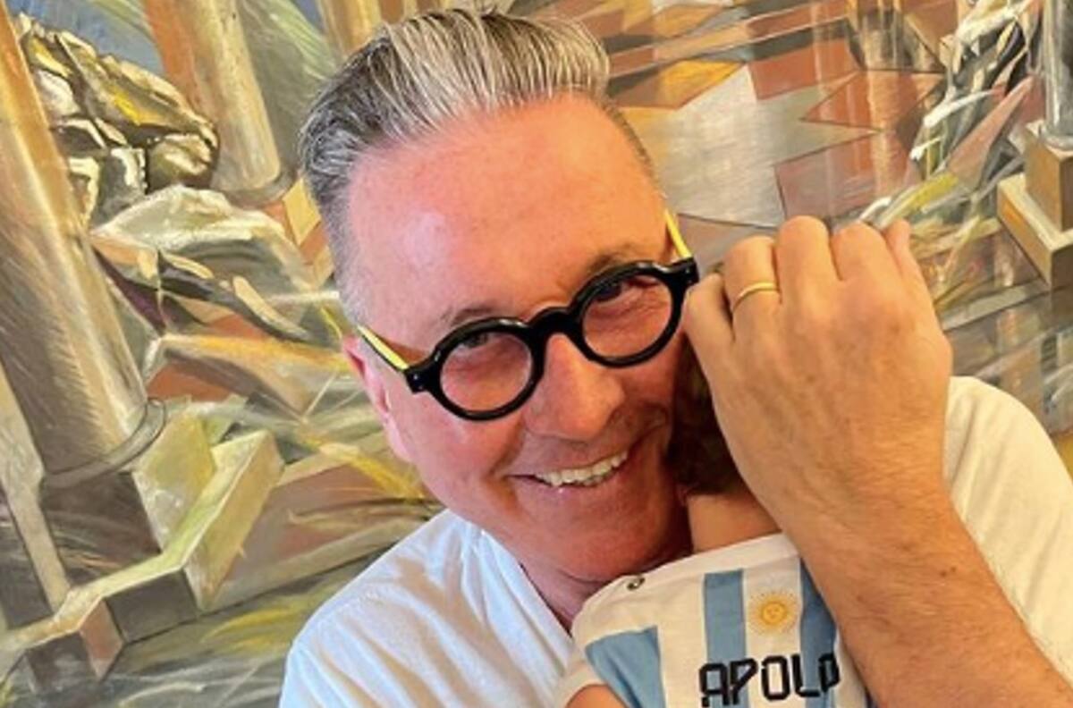 Ricardo Montaner con la mejor compañía para el partido de Argentina: su nieto Apolo