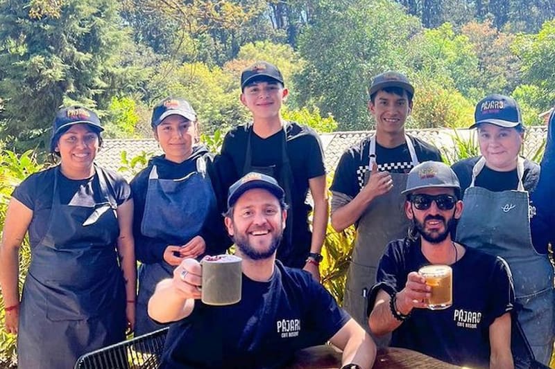 El cantante de RBD está a punto de celebrar el primer año del restaurante que abrió en medio del bosque.