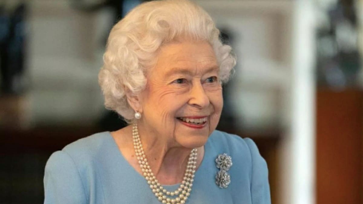 ¿A qué huele la Reina Isabel? Esta es su rutina de belleza diaria y sus productos favoritos
