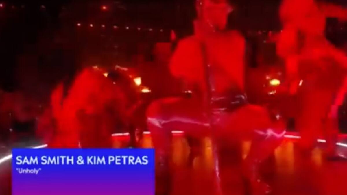 Acusan a Sam Smith de "hacer un ritual satánico" durante su presentación en los Grammy 2023