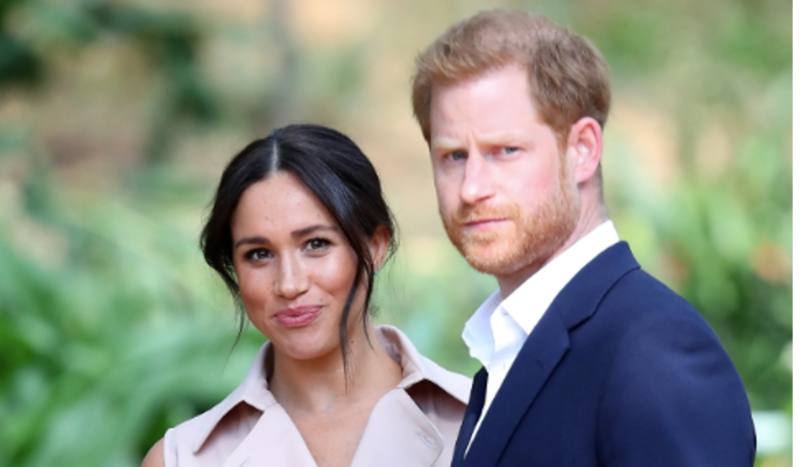 Príncipe Harry y Meghan Markle Únicamente el duque de Sussex fue quien asistió a la ceremonia de coronación de su padre, el rey Carlos III. - Créditos: Capturas de pantalla
