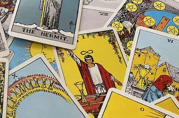 Tarot del día: Conoce las predicciones del Tarot para este lunes 17 de abril