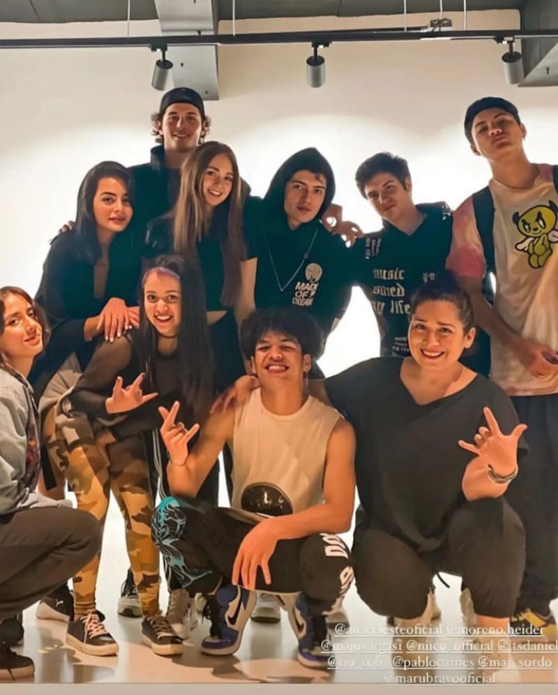 Elenco de Te quiero y me duele