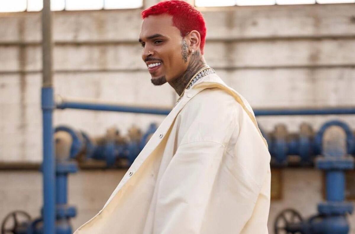 Chris Brown hace berrinche tras perder premio en los Grammy 2023