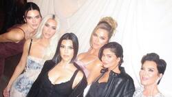 La increíble cena de Thanksgiving de las Kardashian como si fueran de la realeza