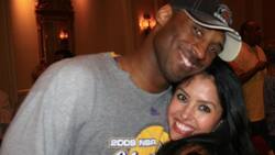 Viuda de Kobe Bryant le dedica mensaje en el que hubiera sido su cumpleaños