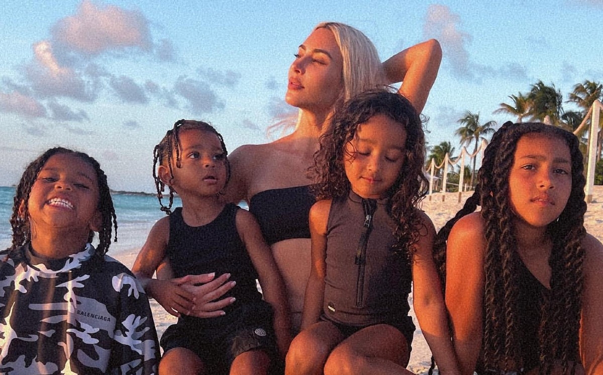 Kim Kardashian sorprendió a sus hijos con un regalo extra especial después de Navidad