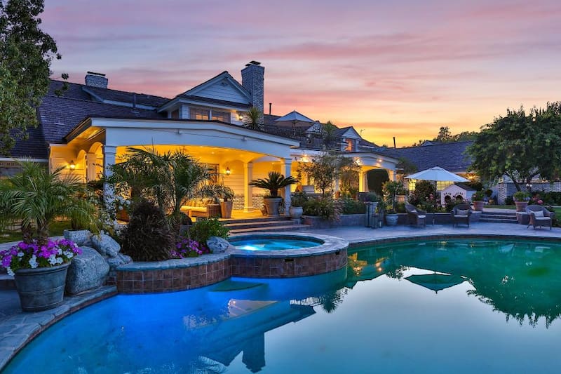 La nueva mansión de Jennifer Lopez y Ben Affleck tienen un oscuro pasado