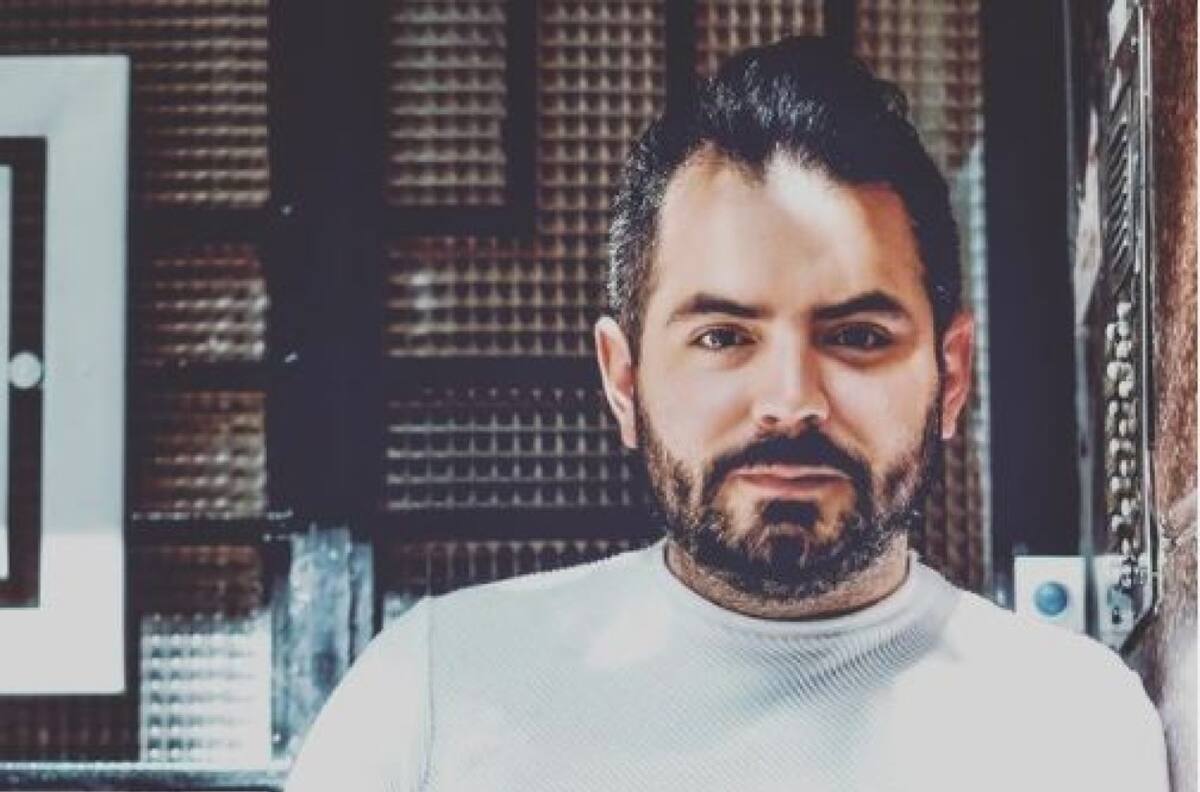 José Eduardo Derbez se deja ver sucio, descuidado y con sobrepeso