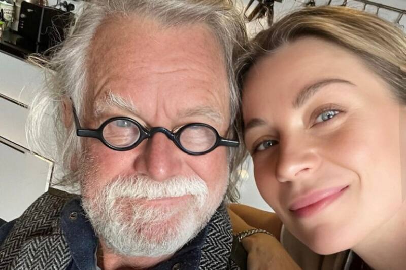 Ludwika Paleta y su padre La actriz disfruta de la compañía y sus tradiciones - Créditos: Instagram: @ludwika_paleta