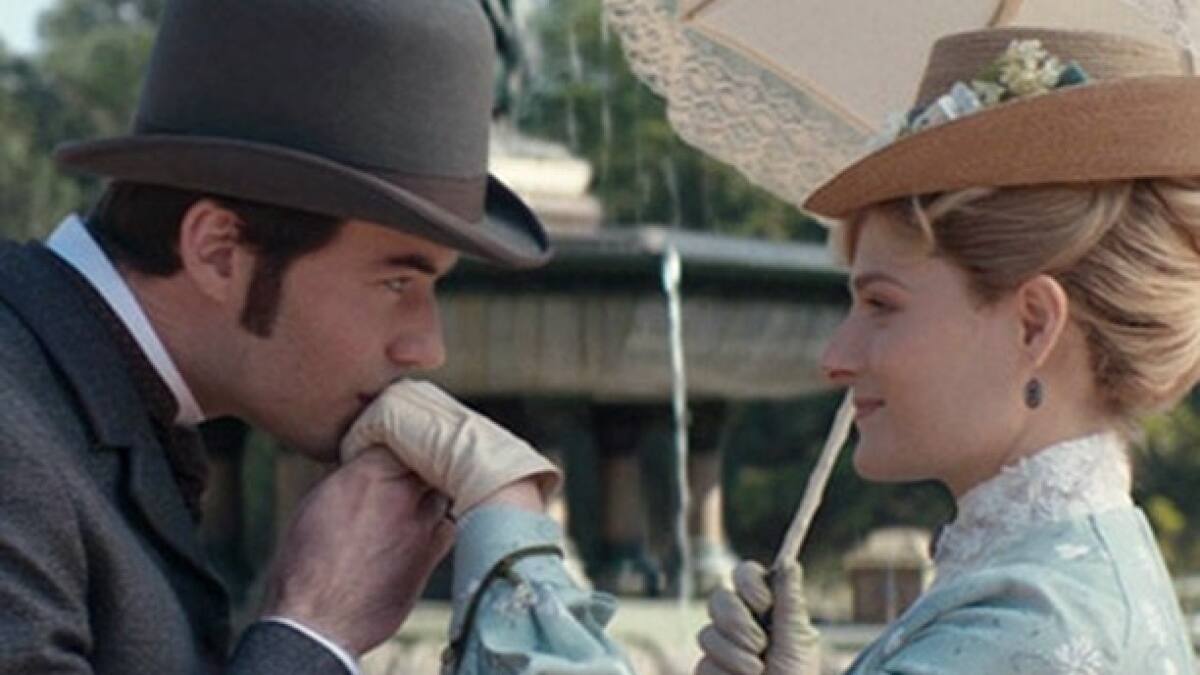 El creador de "Downtown Abbey" estrena "La edad dorada", serie protagonizada por Louisa Jacobson, la hija de Meryl Streep