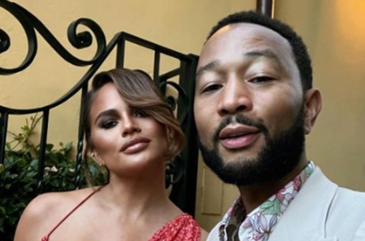 John Legend y Chrissy Teigen le dan la bienvenida a su "bebé arcoíris"