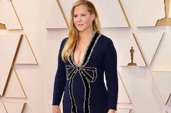 Amy Schumer dice estar “afectada y traumatizada” tras la golpiza de Will Smith a Chris Rock