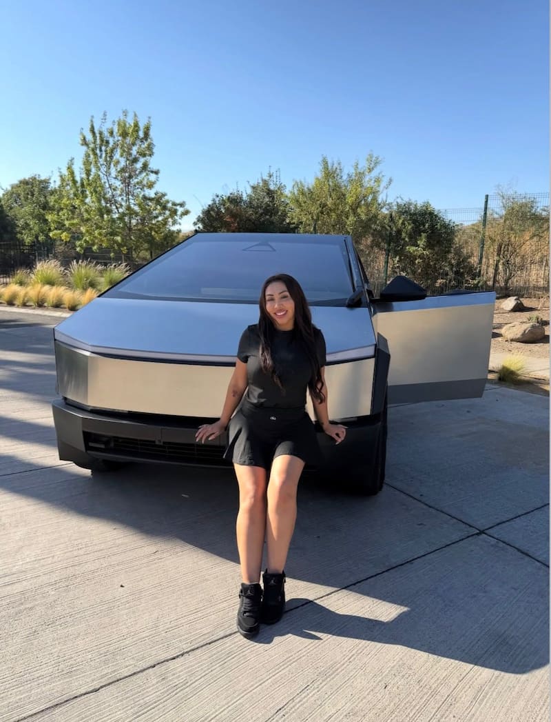 La nueva camioneta Tesla de la creadora de contenido.
Foto: Instagram