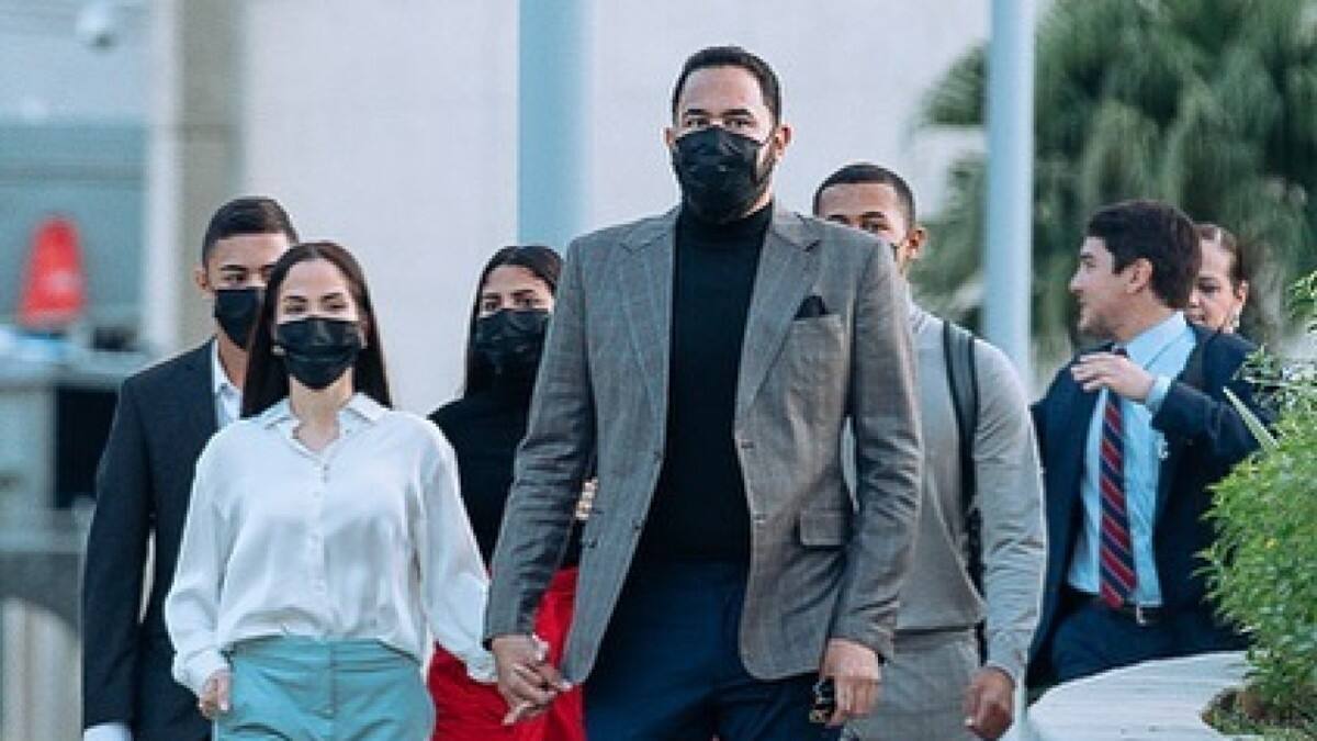 Raphy Pina, el padre de la hija de Natti Natasha, muestra el apoyo de su familia en su juicio