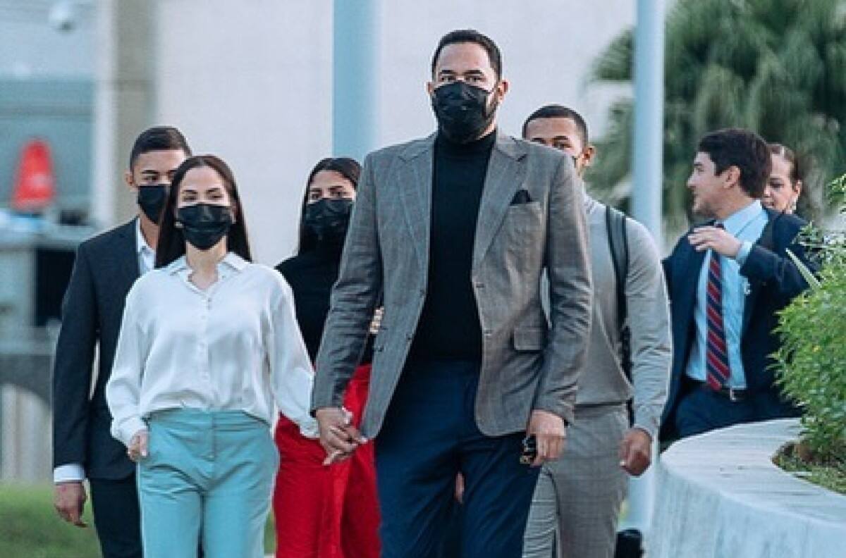 Raphy Pina, el padre de la hija de Natti Natasha, muestra el apoyo de su familia en su juicio