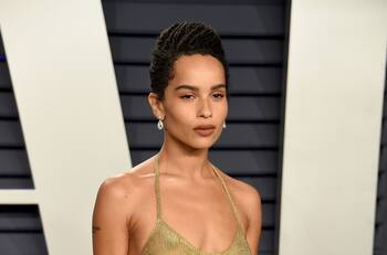 Zoë Kravitz presenta a su sensual Gatúbela para "The Batman"