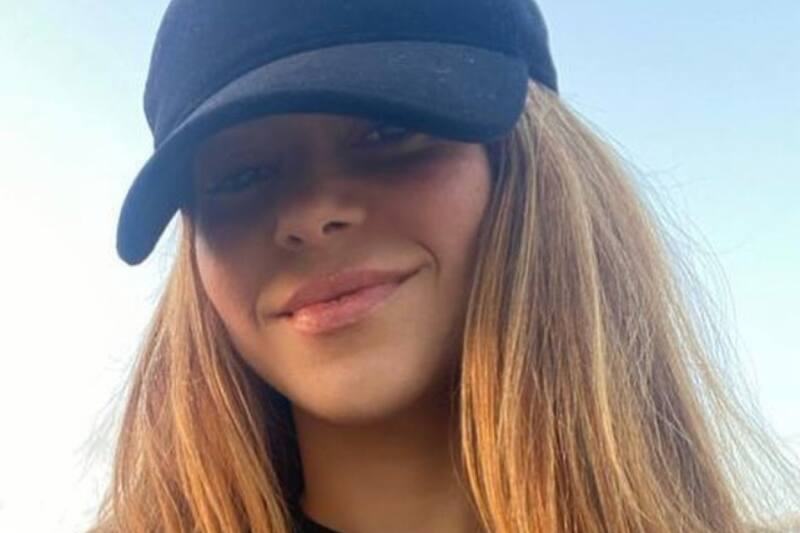 La cantante visitó su natal Colombia con sus hijos