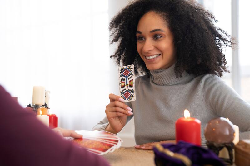 Elige una carta y recibe un consejo para este comienzo de semana.