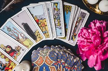 Tarot: Aprende a reconocer e identifica el motivo de tu infelicidad