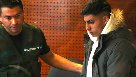 Detalles de la formalización de Jordhy Thompson, jugador de Colo Colo acusado de femicidio frustrado