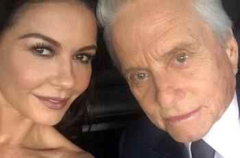Catherine Zeta-Jones y Michael Douglas: así fue su intrépida celebración de cumpleaños