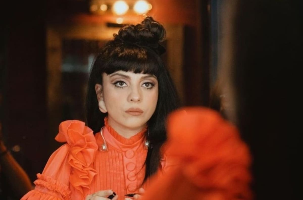 Mon Laferte muestra el avance de su embarazo en la previa a importante concierto en México