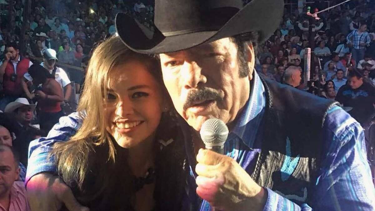 Hija de Lalo Mora defiende al cantante con polémica declaración