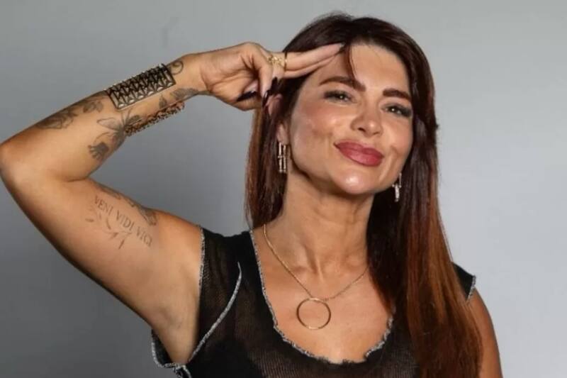 La actriz sorprendió con misterioso galán.