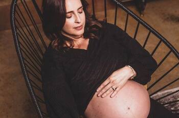 Irán Castillo revela el sexo de su bebé en baby shower