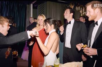 Príncipe Harry y Meghan Markle exponen por primera vez imágenes de su primer baile de casados