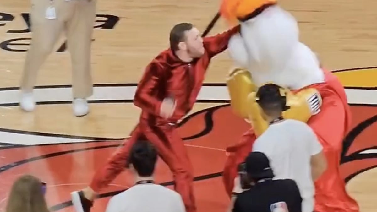 Conor McGregor golpeó a la mascota de Miami Heat