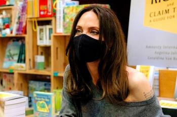 "Estoy orando por la gente": Angelina Jolie brinda su ayuda ante situación en Ucrania