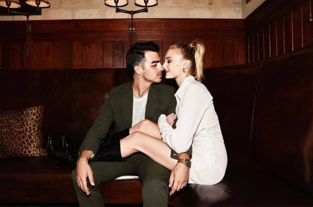 Sophie Turner se burla del "anillo de castidad" de Joe Jonas