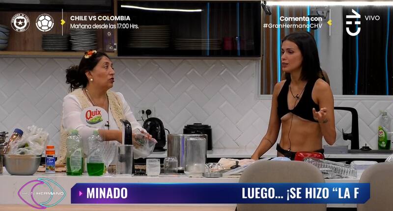 Constanza diciéndole a Pincoya que quiere irse de "Gran Hermano" Chile.