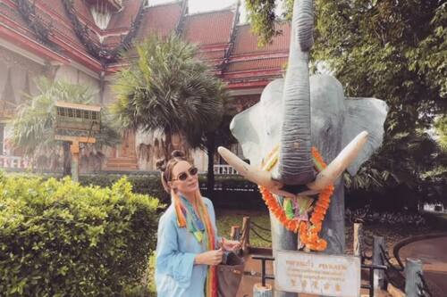 La cantante esta en Tailandia