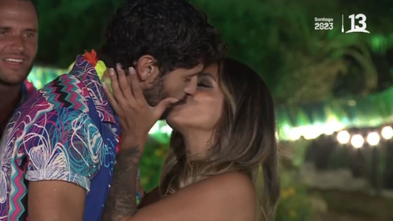 Jhonatan Mujica y Shirley Arica. Foto: Canal 13.