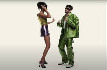 Bad Bunny recrea el icónico tema de la "Macarena" y revoluciona la redes