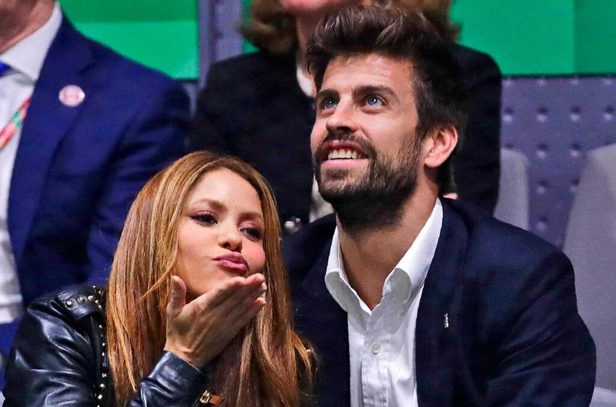 Tunden a Gerard Piqué de burlas y abucheos en pleno partido: “Te amamos, Shakira”