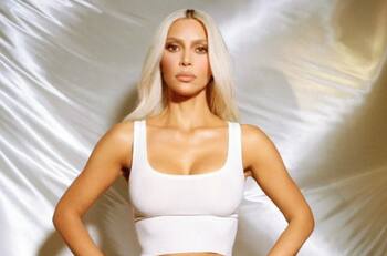 Critican a Kim Kardashian por decir que sus estándares de belleza son "alcanzables" para todos