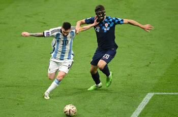 “La mascota de Messi”: Hinchas argentinos se burlan de nuevo fichaje millonario del Manchester City