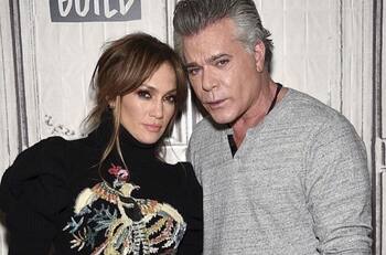 “Es tan triste perderte”: Jennifer Lopez dedica sentida despedida al actor Ray Liotta