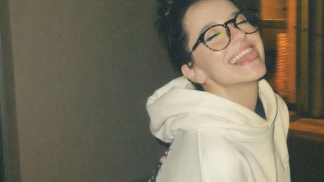 Evaluna criticada por usar el nombre de Dios en vano