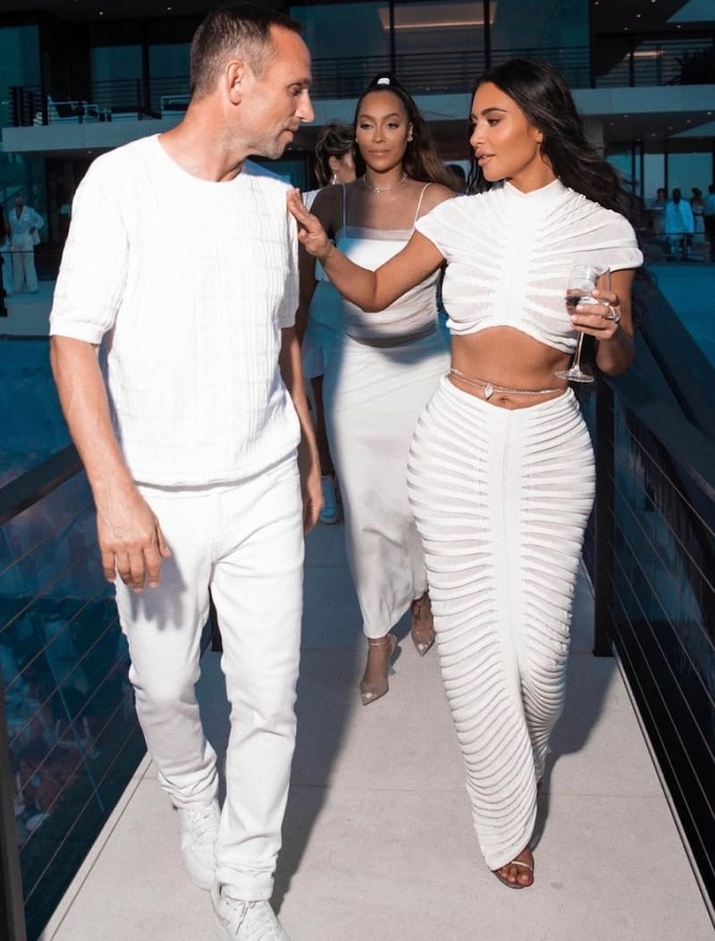 La socialité deslumbró en la fiersta de Michael Rubin en Los Hamptons.