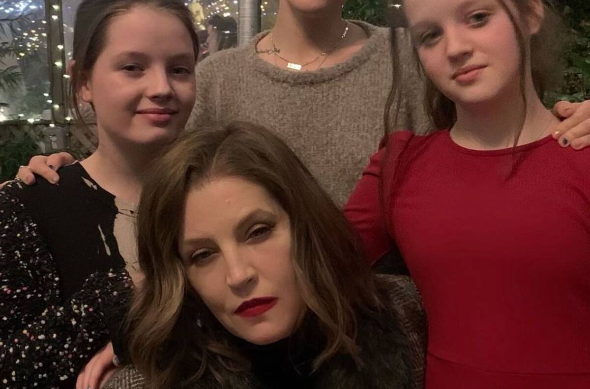Gemelas de Lisa Marie Presley se niegan a regresar a casa donde su madre tuvo paro cardiaco