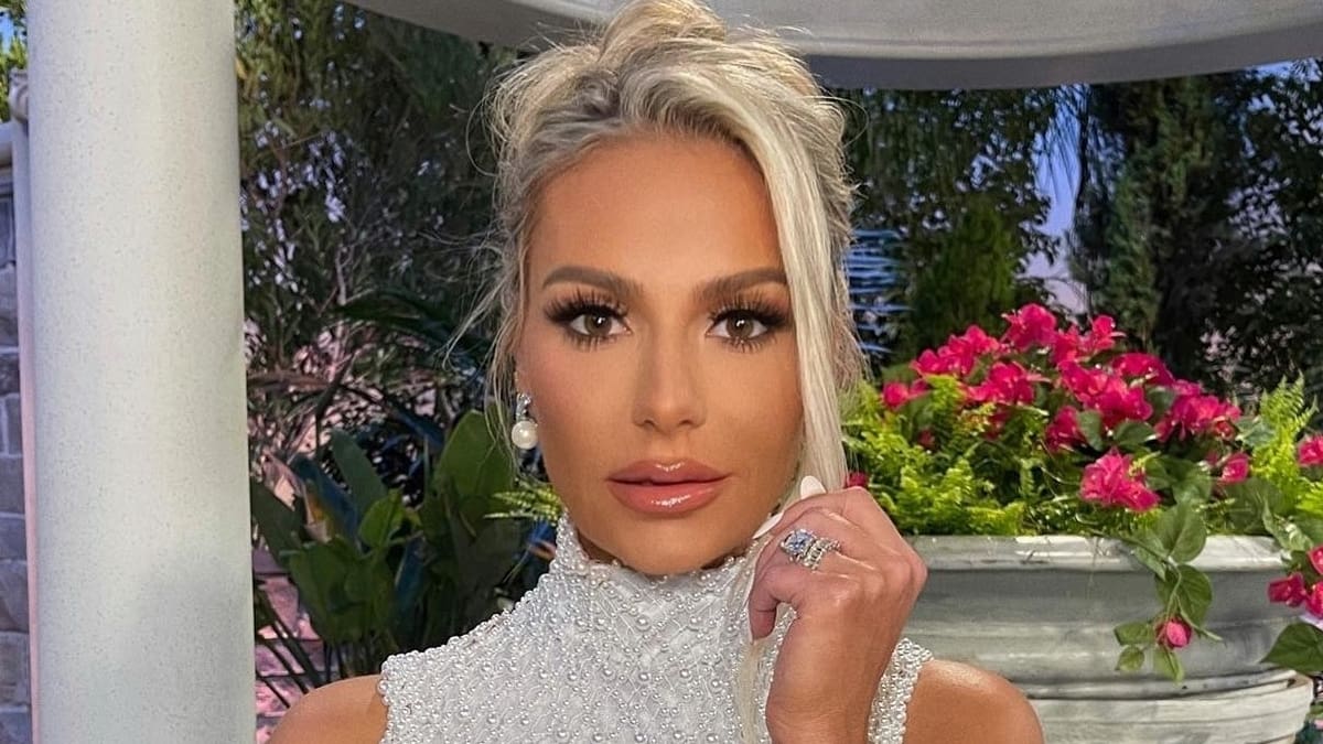 Estrella de "Real Housewives of Beverly Hills" sufrió violento asalto en su hogar: La habrían amenazado con arma de fuego