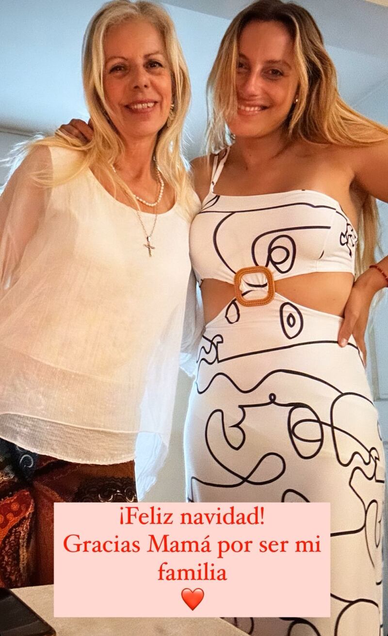TiempoX te muestra distintas fotografías de famosos chileno celebrando esta festividad junto a sus seres queridos en sus mejores trajes.