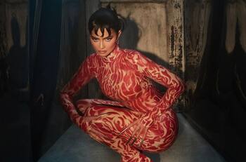 Kylie Jenner presenta su línea de cosméticos inspirada en el terrorífico Freddy Krueger